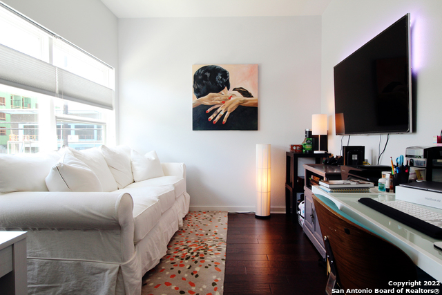 Image 22 of 27 For 236 Cevallos E Unit 101