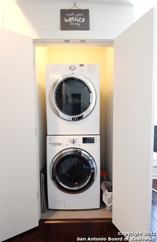 Image 25 of 27 For 236 Cevallos E Unit 101