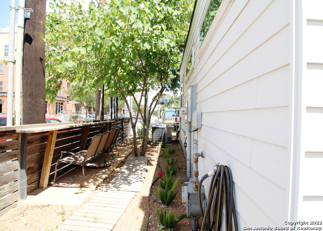 Image 5 of 27 For 236 Cevallos E Unit 101