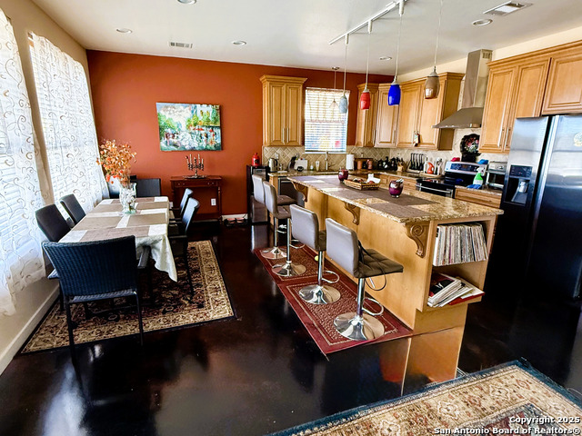 Image 11 of 30 For 972 Pebble Beach