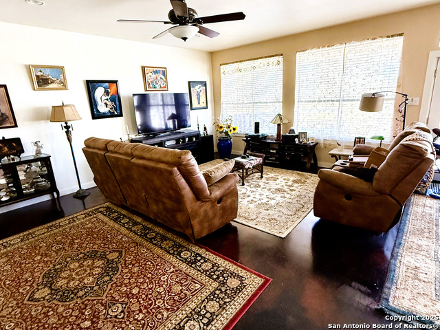 Image 15 of 30 For 972 Pebble Beach