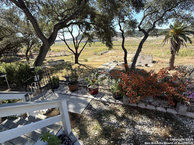 Image 4 of 30 For 972 Pebble Beach