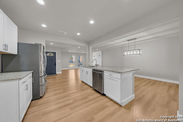 Image 14 of 31 For 8610 Timberbriar