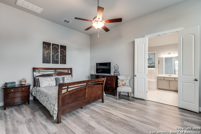 Listing photo id 11 for 101 Cheslyn  