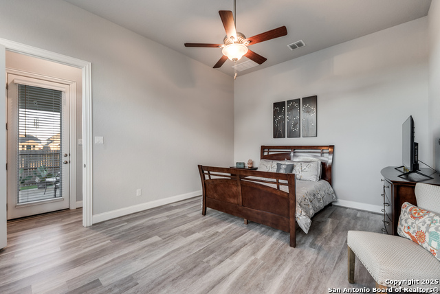 Listing photo id 12 for 101 Cheslyn  