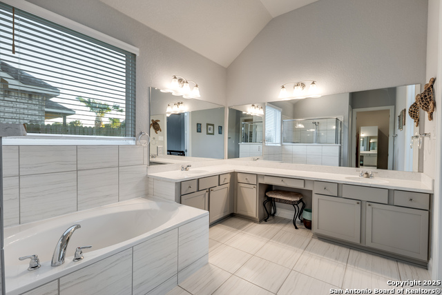 Listing photo id 14 for 101 Cheslyn  