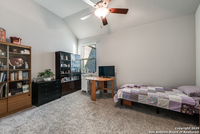 Listing photo id 16 for 101 Cheslyn  