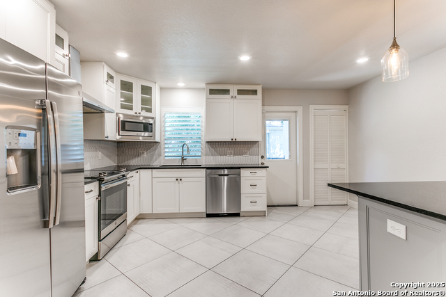 Image 11 of 25 For 488 Olmos  2