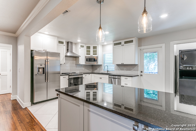 Image 16 of 25 For 488 Olmos  2