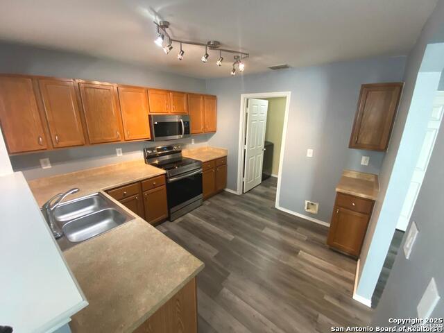 Image 11 of 31 For 302 Coriander