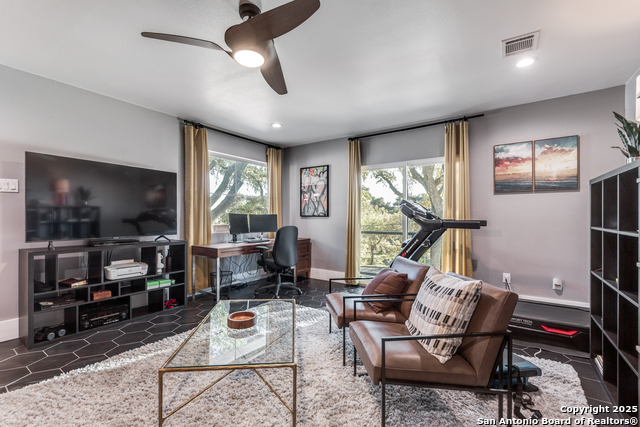 Image 10 of 46 For 311 Woodlake