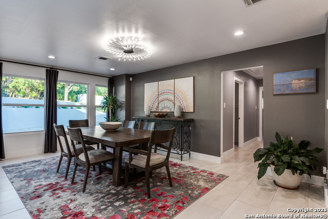 Image 20 of 46 For 311 Woodlake