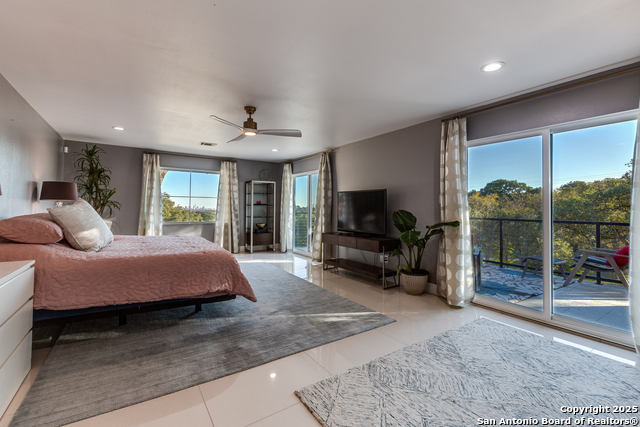 Image 22 of 46 For 311 Woodlake