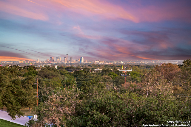 Image 40 of 46 For 311 Woodlake