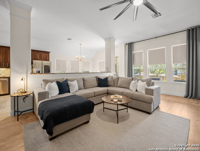 Image 14 of 54 For 918 Olivia View