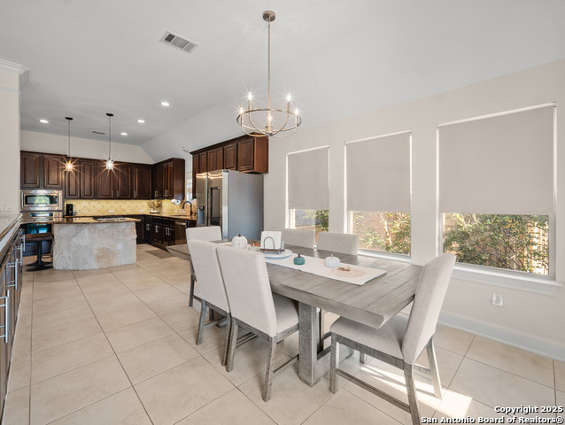 Image 16 of 54 For 918 Olivia View