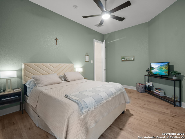 Image 34 of 54 For 918 Olivia View