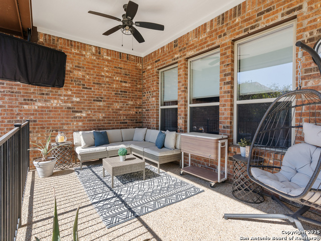 Image 44 of 54 For 918 Olivia View