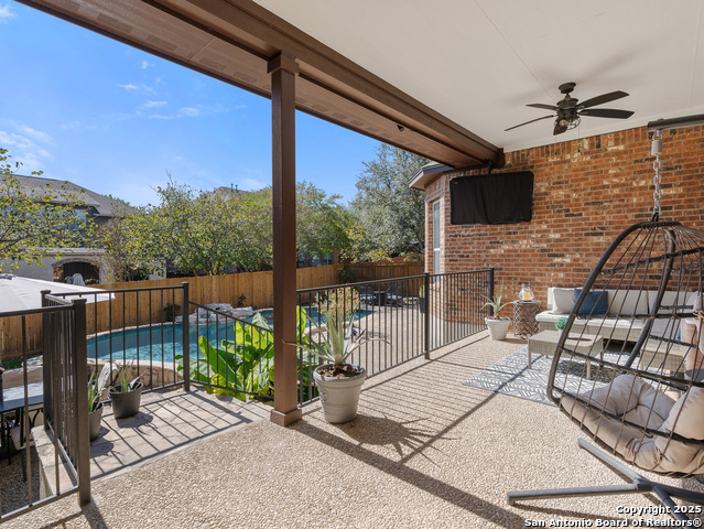 Image 5 of 54 For 918 Olivia View