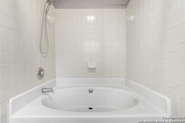 Image 13 of 25 For 11222 Spring Crest