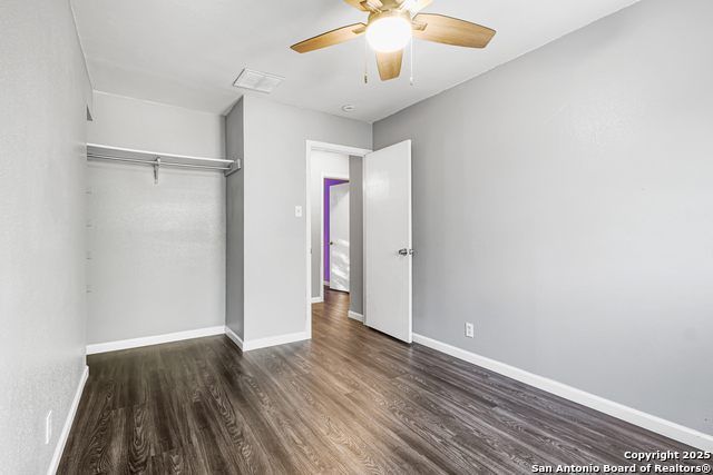 Image 17 of 25 For 11222 Spring Crest