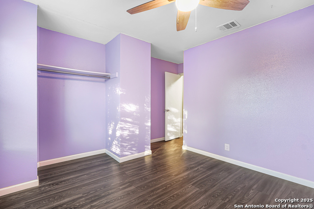 Image 19 of 25 For 11222 Spring Crest