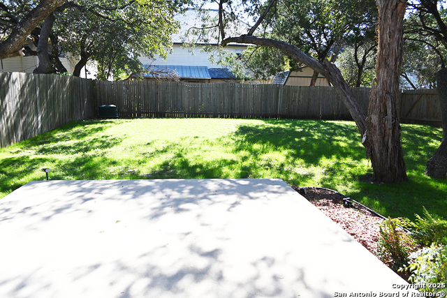 Listing photo id 41 for 16323 Walnut Creek Dr.