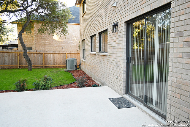 Listing photo id 56 for 16323 Walnut Creek Dr.