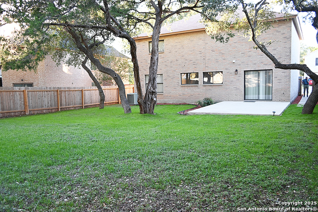 Listing photo id 57 for 16323 Walnut Creek Dr.