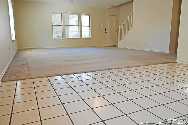 Listing photo id 5 for 16323 Walnut Creek Dr.