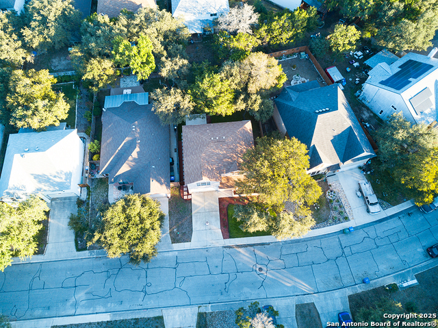 Listing photo id 71 for 16323 Walnut Creek Dr.