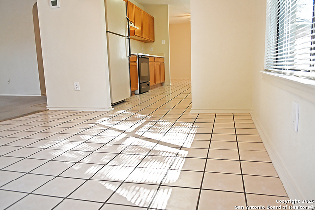 Listing photo id 6 for 16323 Walnut Creek Dr.