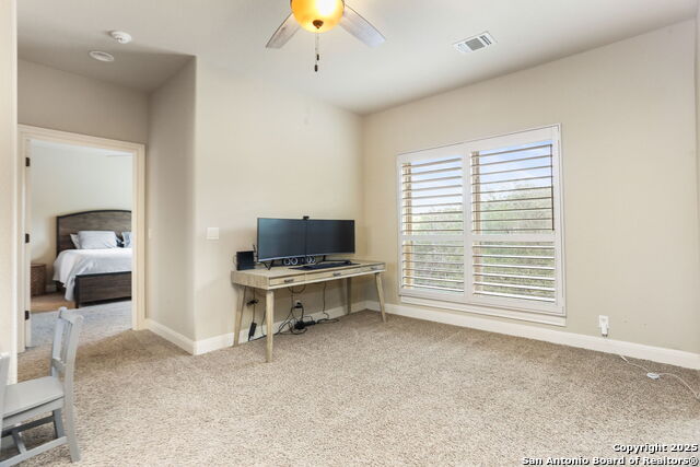 Listing photo id 34 for 927 Scenic Stroll