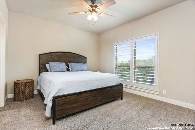 Listing photo id 35 for 927 Scenic Stroll