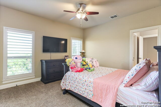 Listing photo id 39 for 927 Scenic Stroll