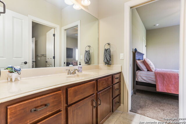 Listing photo id 41 for 927 Scenic Stroll