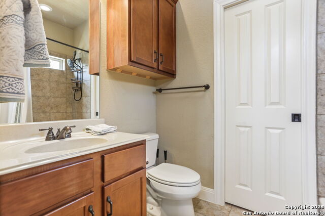 Listing photo id 46 for 927 Scenic Stroll