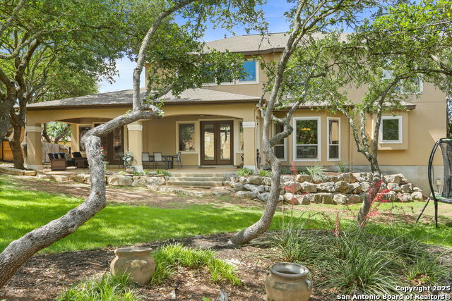 Listing photo id 5 for 927 Scenic Stroll