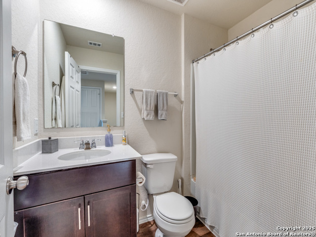 Listing photo id 11 for 10306 Glimmer