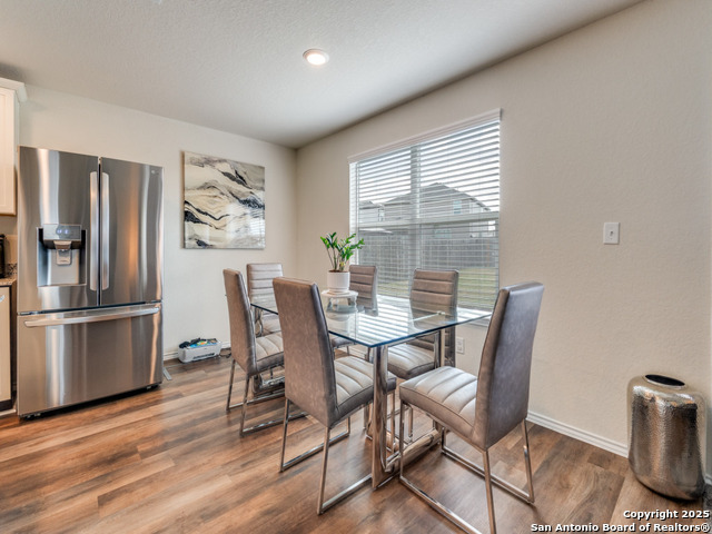 Listing photo id 3 for 10306 Glimmer