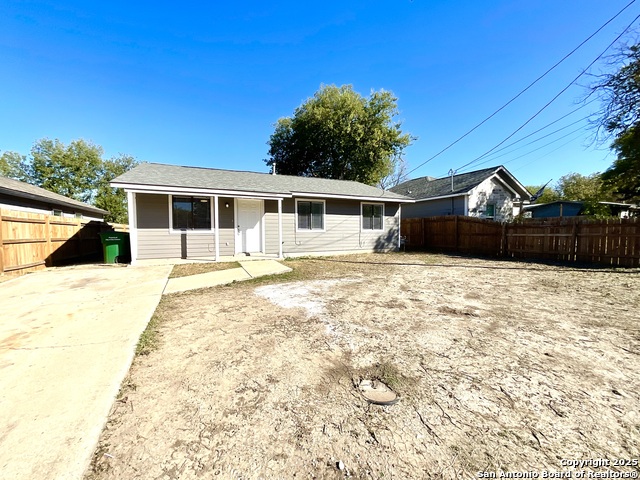 Image 2 of 32 For 271 Caddo