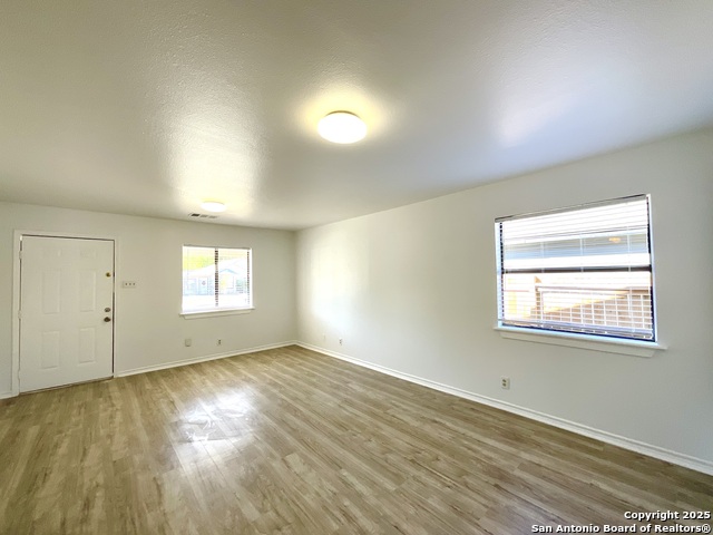 Image 9 of 32 For 271 Caddo