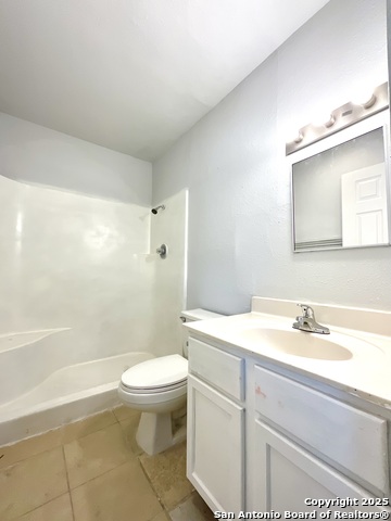 Image 21 of 31 For 7237 Glen Bay