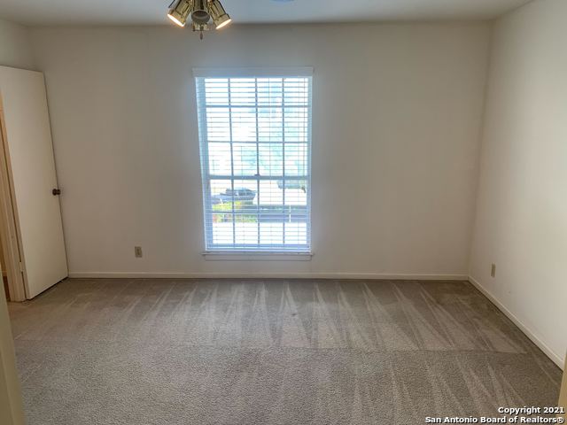 Image 12 of 20 For 8401 North New Braunfels Avenue 212