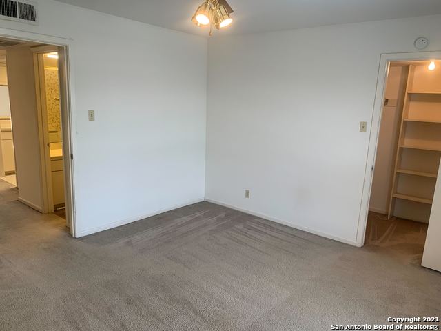 Image 13 of 20 For 8401 North New Braunfels Avenue 212