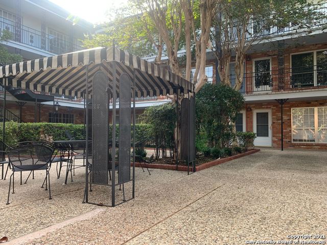 Image 17 of 20 For 8401 North New Braunfels Avenue 212