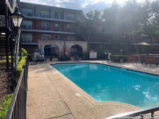 Image 4 of 20 For 8401 North New Braunfels Avenue 212