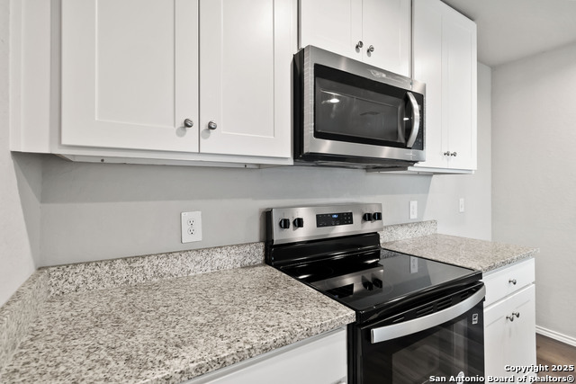 Listing photo id 10 for 2126 Fishing Trl