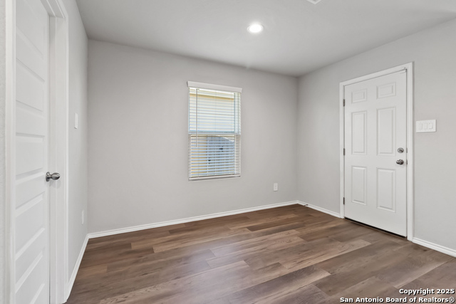 Listing photo id 14 for 2126 Fishing Trl