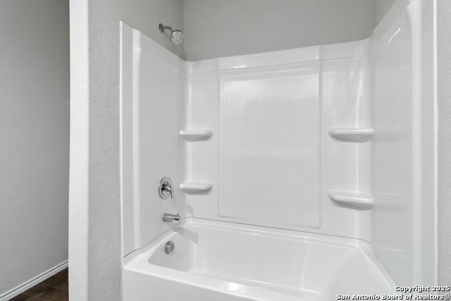 Listing photo id 18 for 2126 Fishing Trl